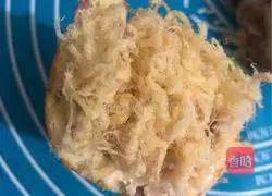 Illustration of how to make chive and meat floss rolls 19