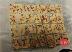 Crane Illustration of how to make raspberry cookies 8