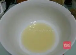 Cantonese lotus seed mooncake recipe illustration 2