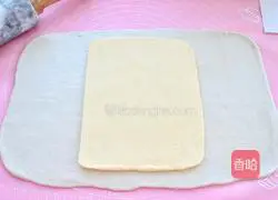 Illustration of how to make croissants 5