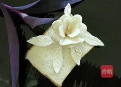 Illustration of How to Make Toast Roses 12