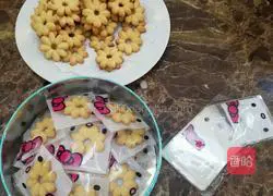 Illustration of how to make butter cookies 15