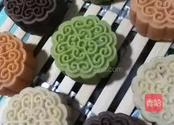 Illustration of how to make simple moon cakes 12