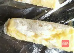How to make fish-filled egg toast rolls Illustration 6
