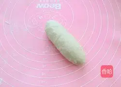 Illustration of how to make rye hot dog buns 7