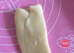 Illustration of how to make puff pastry mooncakes 5