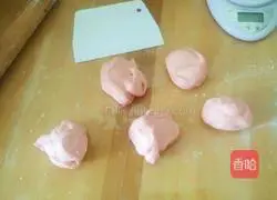 Illustration of how to make Sakura Bean Paste Buns 6