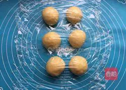 Illustration of how to make chive and cheese breadsticks 9