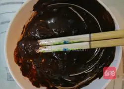 Illustration of how to make two-color toast 3