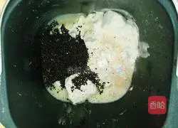 Illustration of how to make Polish black sesame toast 2