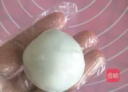 Illustration of how to make colorful snowskin mooncakes 11