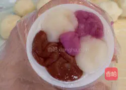 Illustration of how to make three-dimensional snow skin mooncakes 12