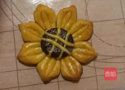 Illustration of how to make sunflower butter cookies 13