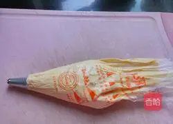 Illustration of how to make egg biscuits 11