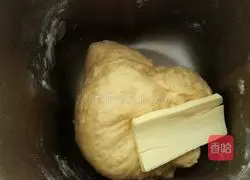 Illustration of how to make pumpkin and meat floss bread 4