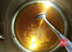 Kitty Illustration of how to make cat cartoon mooncakes 2