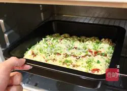 Illustration of how to make pork floss buns with green onion 16