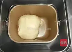 Red Bean Paste Toast Recipe Illustration 2