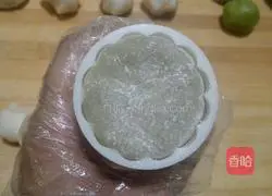 Illustration of how to make matcha snowskin mooncakes 8