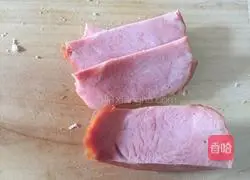 Illustration of how to make ham toast burrito 4