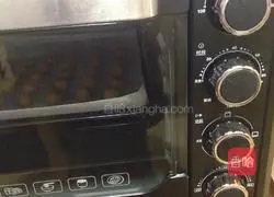 Illustration of how to make cocoa shortbread biscuits 7