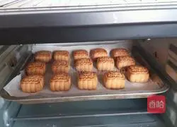 Illustration of how to make Cantonese-style mooncakes 6