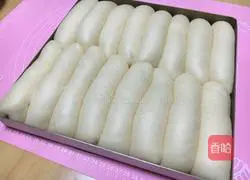 Illustration of how to make milk-flavored steamed buns 10