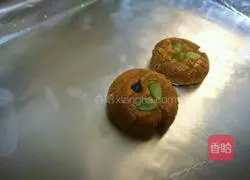 Illustration of how to make coffee flower cookies 6