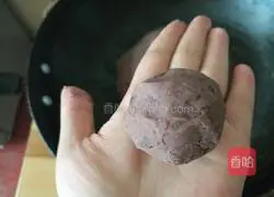 Illustration of how to make red bean paste filling for moon cakes 11