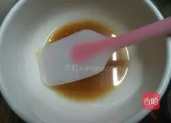 Illustration of how to make ham mooncakes 1