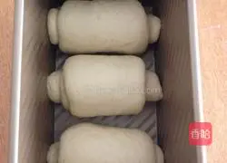 Illustration of how to make Polish toast 4