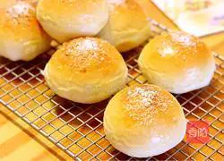 Illustration of how to make super soft coconut buns 15