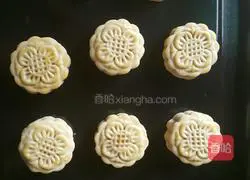 How to make lotus paste and cranberry mooncakes Illustration 9