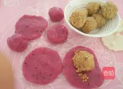 Illustration of how to make fruit snow-skin mooncakes 8