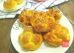 Milk flower-shaped bun recipe 17