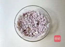 Illustration of how to make taro cheese mooncakes 7