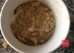 Illustration of how to make biscuits and yogurt wood bran cups 7