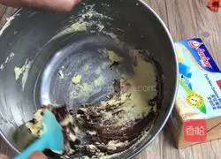 Illustration of how to make two-color butter cookies 8