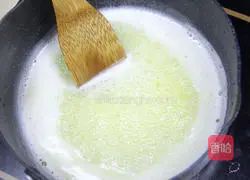 Illustration of how to make ice cream puffs 4