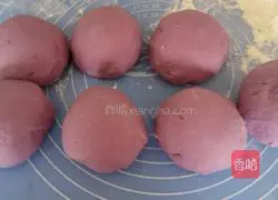 Illustration of how to make purple sweet potato buns 10