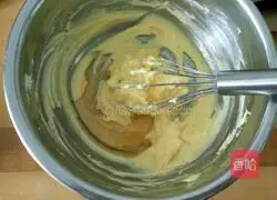 Eggs are small Illustration of how to make cookies 5