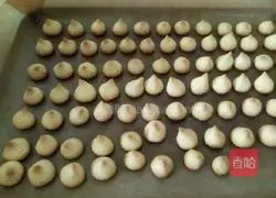 Illustration of how to make egg biscuits 9