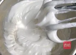 Illustration of how to make eight-inch chiffon cake 11