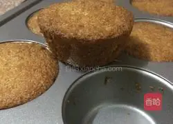 Honey Raisin Cake Recipe Illustration 7