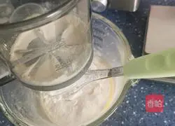 Illustration of how to make chiffon cake 4