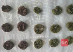 Illustration of two-color cookies 14