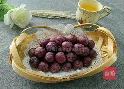 Illustration of how to make purple sweet potato balls 19