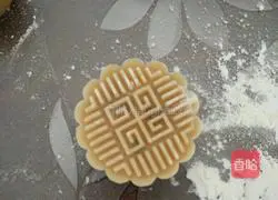 Mooncake (Colorful Bean Filling) Recipe Illustration 14