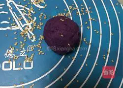 Illustration of how to make purple potato cakes 6