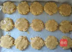 Illustration of how to make peanut cake 14